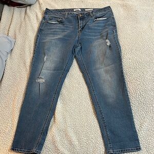Women's Distressed Blue Jeans Size 14/32